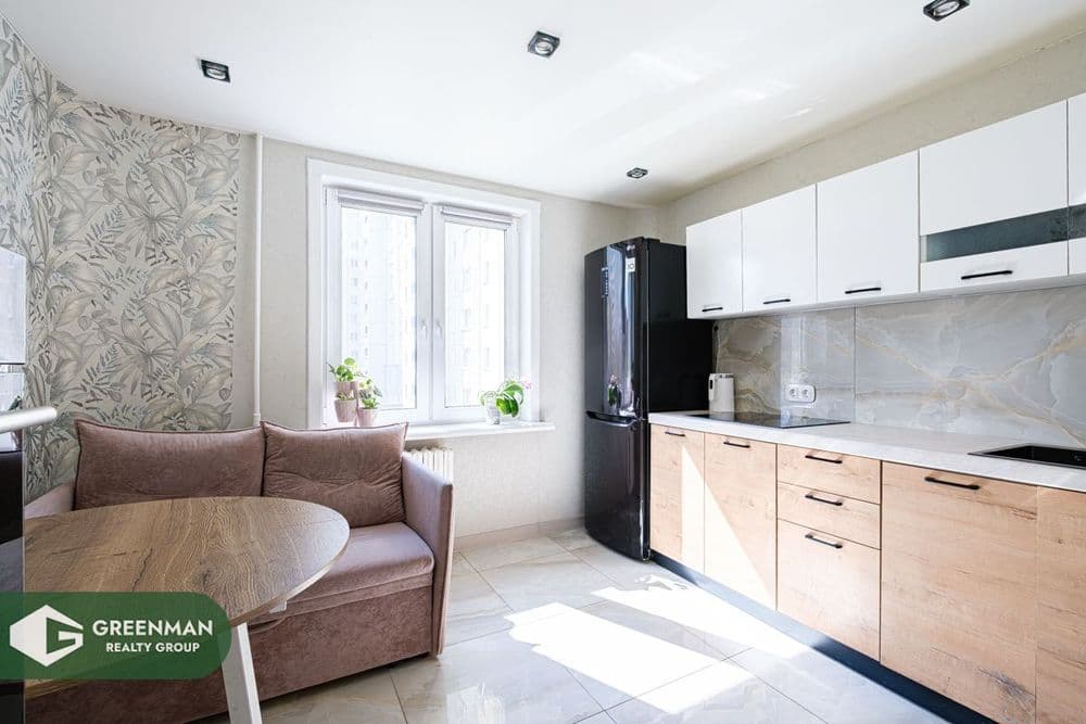 Однокомнатная квартира с отличным ремонтом возле метро, ул. Лещинского д.51 | Агентство недвижимости Greenman Realty Group