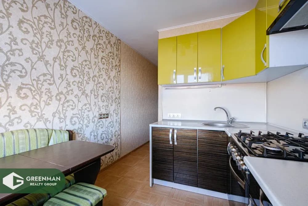 Прекрасный вариант для тех, кто хочет жить рядом с парком и водоемом. 3 станции метро рядом. | Агентство недвижимости Greenman Realty Group