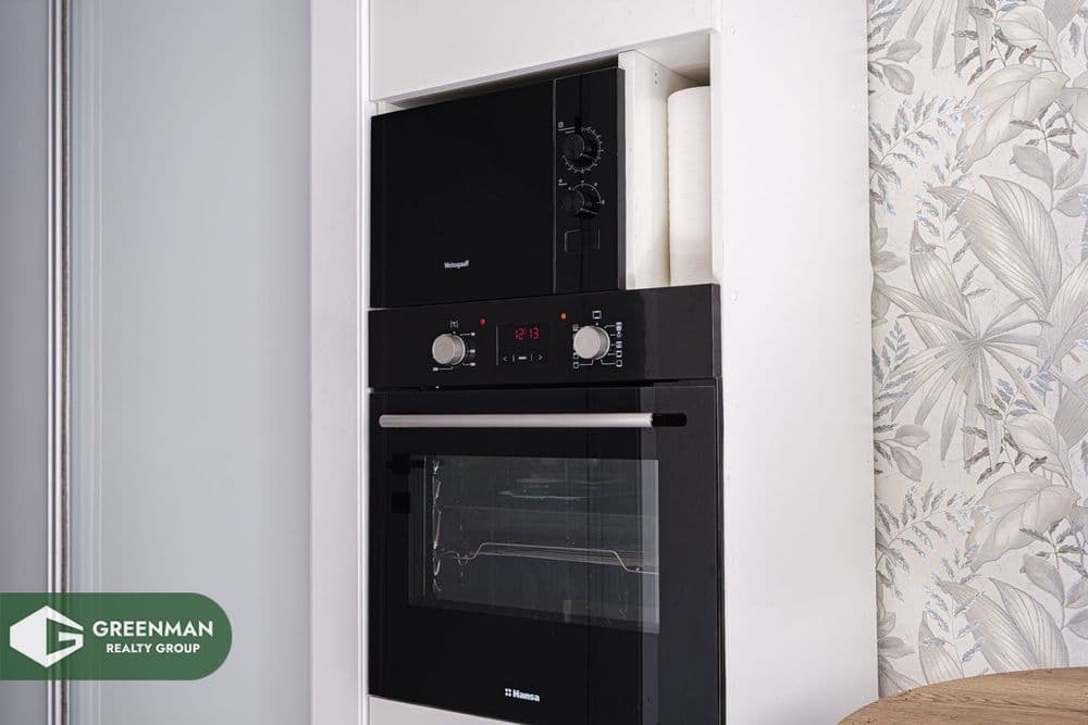 Однокомнатная квартира с отличным ремонтом возле метро, ул. Лещинского д.51 | Агентство недвижимости Greenman Realty Group