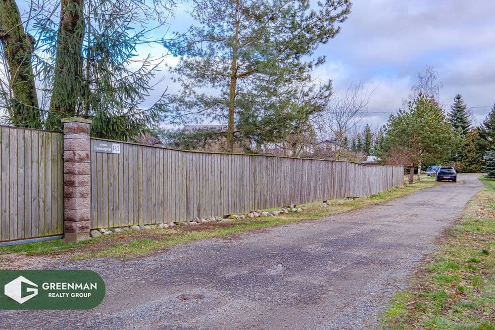 Готовый участок с коммуникациями — можно сразу приступать к строительным работам | Агентство недвижимости Greenman Realty Group