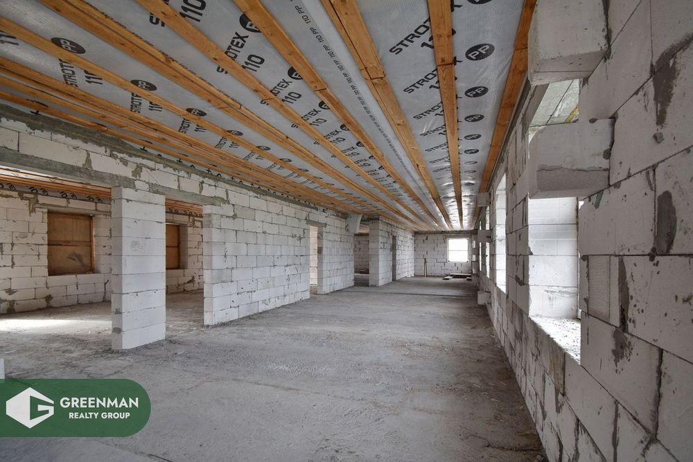 Продается незавершенное законсервированное капитальное строение на участке в центре г. Червень | Агентство недвижимости Greenman Realty Group