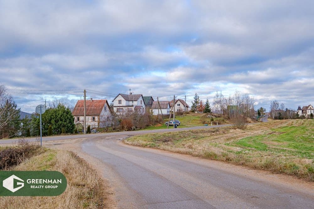 Готовый участок с коммуникациями — можно сразу приступать к строительным работам | Агентство недвижимости Greenman Realty Group