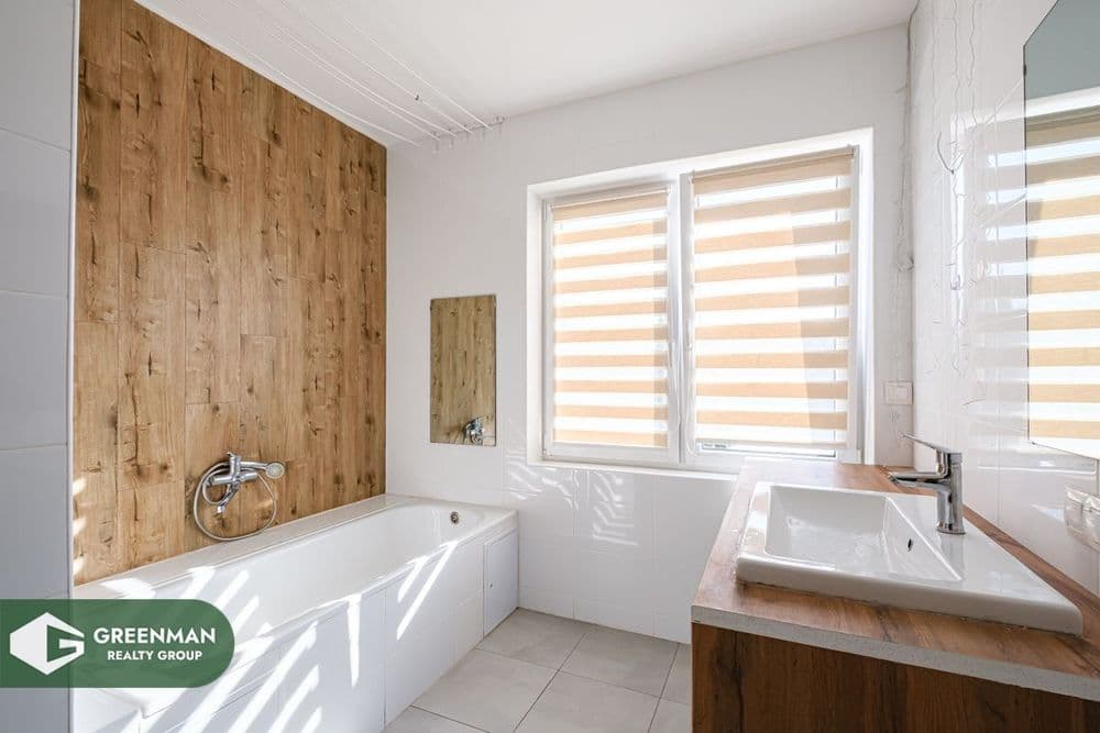 Дом в поселке рядом с лесом и рекой | Агентство недвижимости Greenman Realty Group