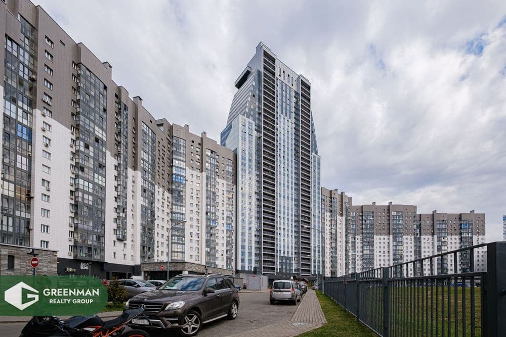 Продается 2-х комнатная квартира с дизайнерским ремонтом, Победителей,115. ЖК «Лазурит» | Агентство недвижимости Greenman Realty Group