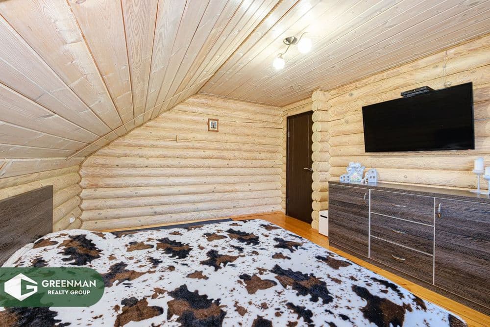 Дом рядом с лесом и озером | Агентство недвижимости Greenman Realty Group