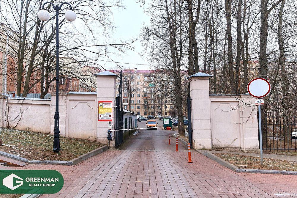 3-комнатная сталинка (90м2) возле цирка, пр. Независимости д.28 | Агентство недвижимости Greenman Realty Group