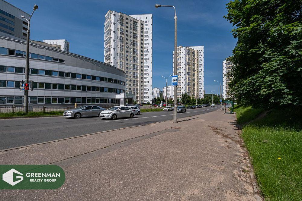 Просторная однокомнатная квартира рядом с метро и лесом! | Агентство недвижимости Greenman Realty Group