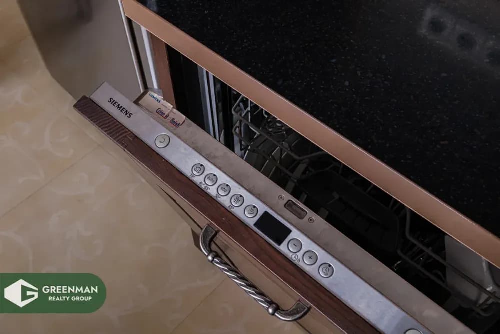 Продажа 3-комнтаной квартиры, ул. Быховская 35, ЖК «Изумрудный», премиум-класс | Агентство недвижимости Greenman Realty Group