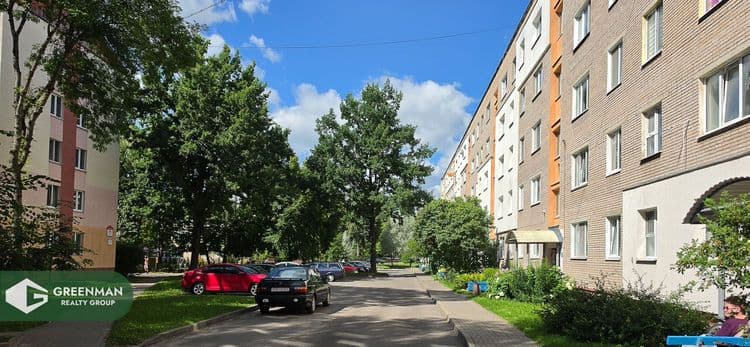 Дом находится в самом центре Боровлян, аг. Лесной Ул. Мирная 6 | Агентство недвижимости Greenman Realty Group