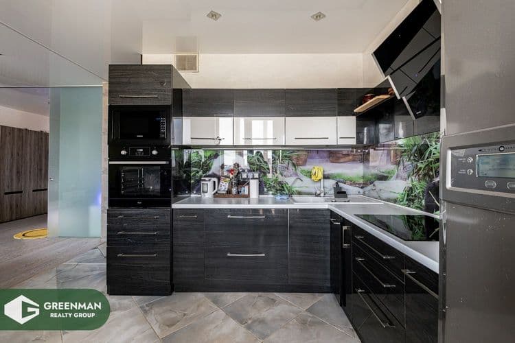 Продается 1-комнатная квартира у воды | Агентство недвижимости Greenman Realty Group