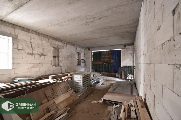 Продается незавершенное законсервированное капитальное строение на участке в центре г. Червень | Агентство недвижимости Greenman Realty Group