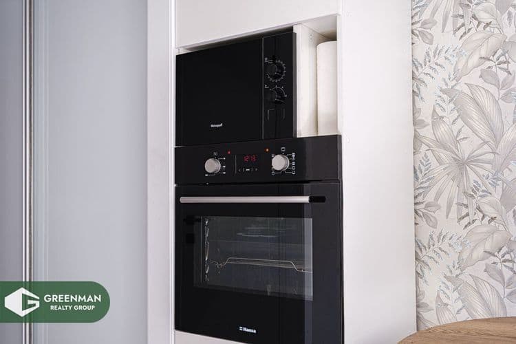 Однокомнатная квартира с отличным ремонтом возле метро, ул. Лещинского д.51 | Агентство недвижимости Greenman Realty Group