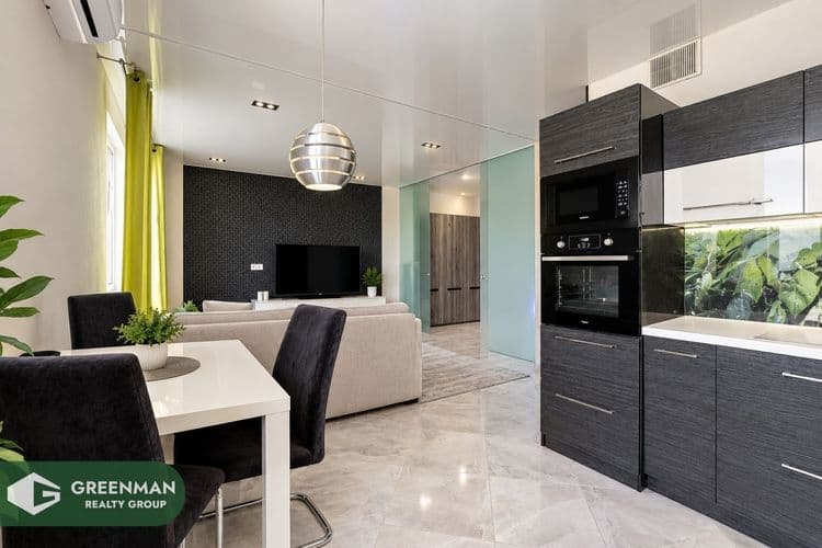 Продается 1-комнатная квартира у воды | Агентство недвижимости Greenman Realty Group