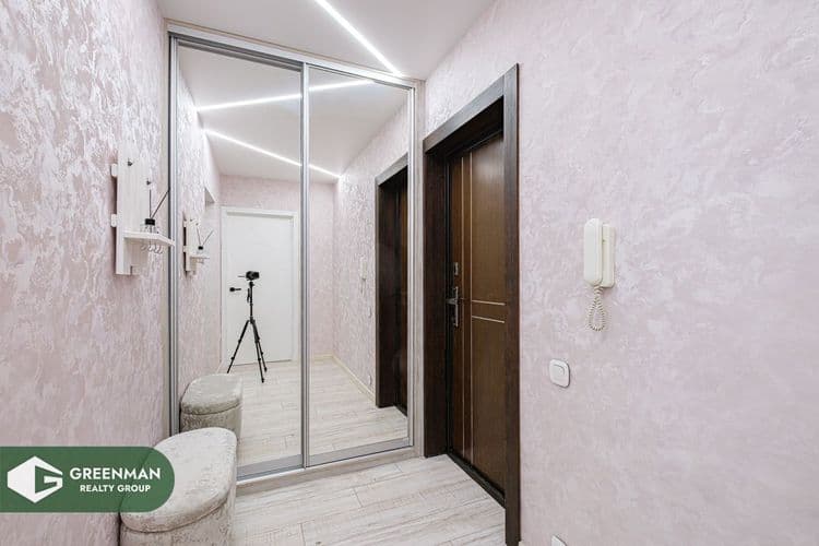 Однокомнатная квартира с отличным ремонтом возле метро, ул. Лещинского д.51 | Агентство недвижимости Greenman Realty Group