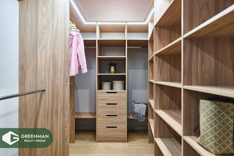 Продается 2-х комнатная квартира с дизайнерским ремонтом, Победителей,115. ЖК «Лазурит» | Агентство недвижимости Greenman Realty Group