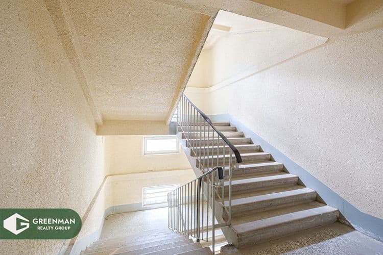 Однокомнатная квартира с отличным ремонтом возле метро, ул. Лещинского д.51 | Агентство недвижимости Greenman Realty Group