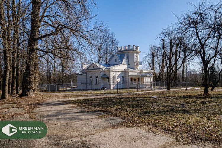 Прекрасный вариант для тех, кто хочет жить рядом с парком и водоемом. 3 станции метро рядом. | Агентство недвижимости Greenman Realty Group