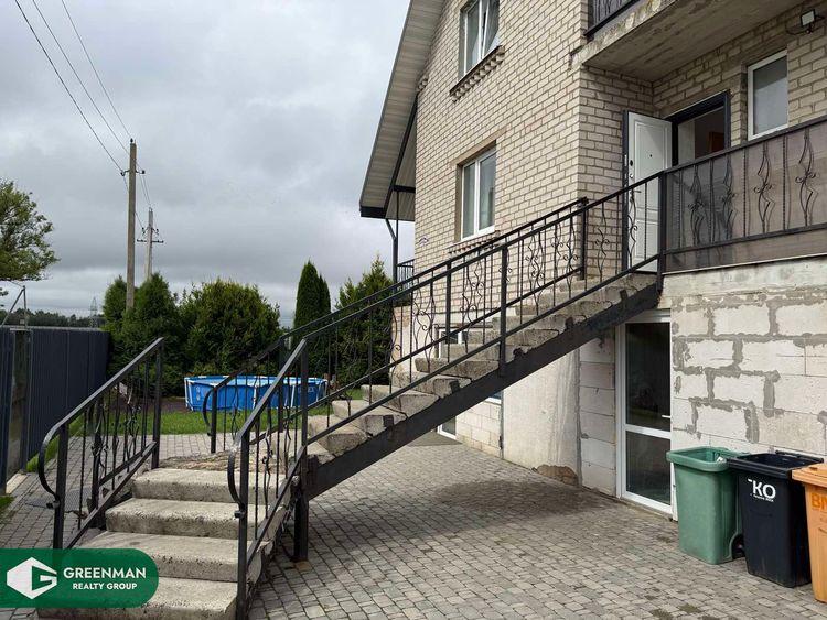 Продаётся большой трехэтажный дом с мебелью и техникой в городе Слуцке. | Агентство недвижимости Greenman Realty Group