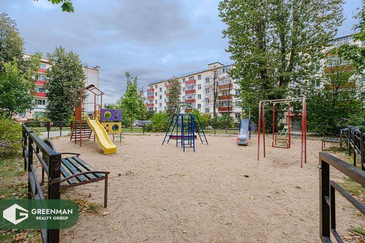 Продается 2-комнатная квартира с раздельными комнатами в кирпичном доме на улице Орловской, 11. | Агентство недвижимости Greenman Realty Group