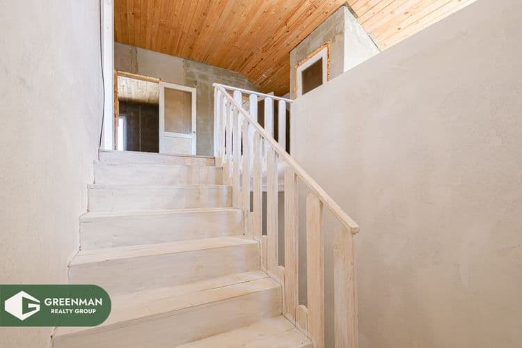 Дом в поселке рядом с лесом и рекой | Агентство недвижимости Greenman Realty Group