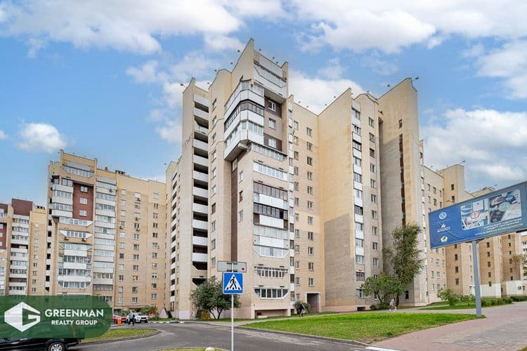Просторная 2-комнатная квартира в кирпичном доме на ул. Маяковского | Агентство недвижимости Greenman Realty Group