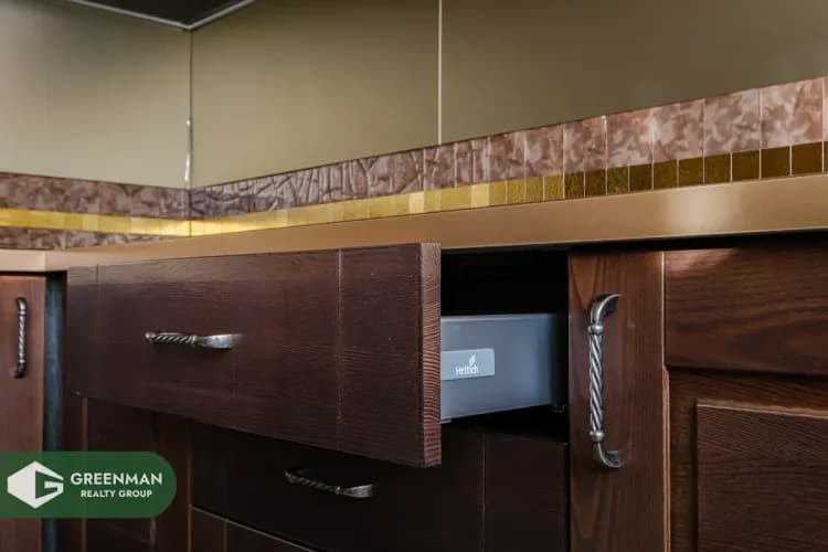 Продажа 3-комнтаной квартиры, ул. Быховская 35, ЖК «Изумрудный», премиум-класс | Агентство недвижимости Greenman Realty Group