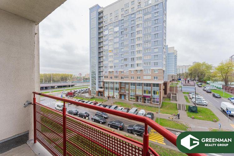 Просторная трехкомнатная квартира возле ст.м. «Грушевка»! | Greenrealty