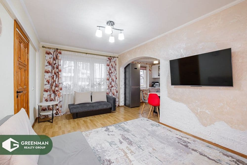 Двухкомнатная, просторная и светлая квартира рядом с метро. | Агентство недвижимости Greenman Realty Group