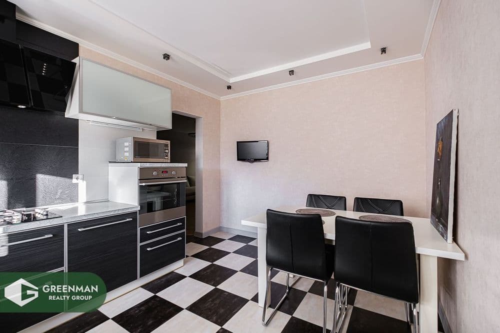 Просторная 2-комнатная квартира с ремонтом и шикарным видом из окна! | Агентство недвижимости Greenman Realty Group