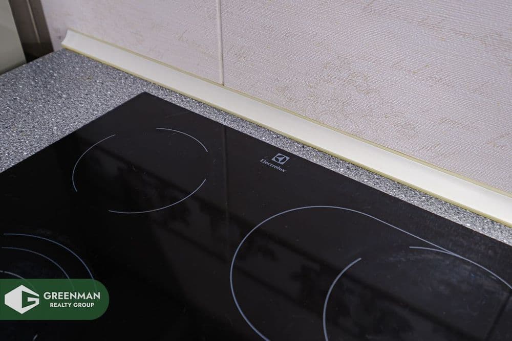 Продаётся 1-ая квартира в пешей доступность от метро. Кирпичный дом! | Агентство недвижимости Greenman Realty Group