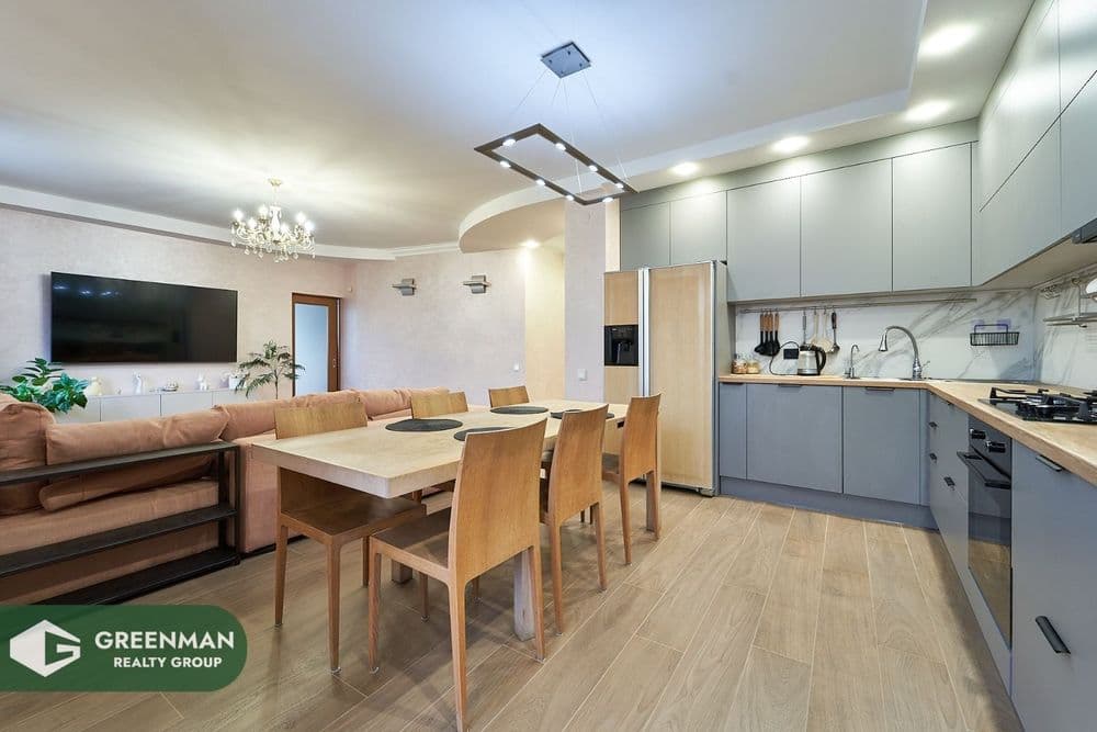 Уникальная пятикомнатная квартира, в стиле таунхаус, ул. Можайского, д. 49 | Агентство недвижимости Greenman Realty Group