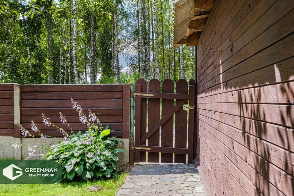 Дом с баней и гаражом в г. Березино в 150м от реки | Агентство недвижимости Greenman Realty Group