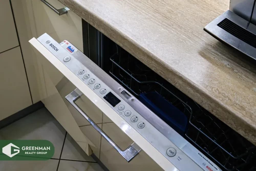 Идеальный вариант для тех, кто ценит свое время! 15 минут ходьбы от станции метро "Уручье" | Агентство недвижимости Greenman Realty Group