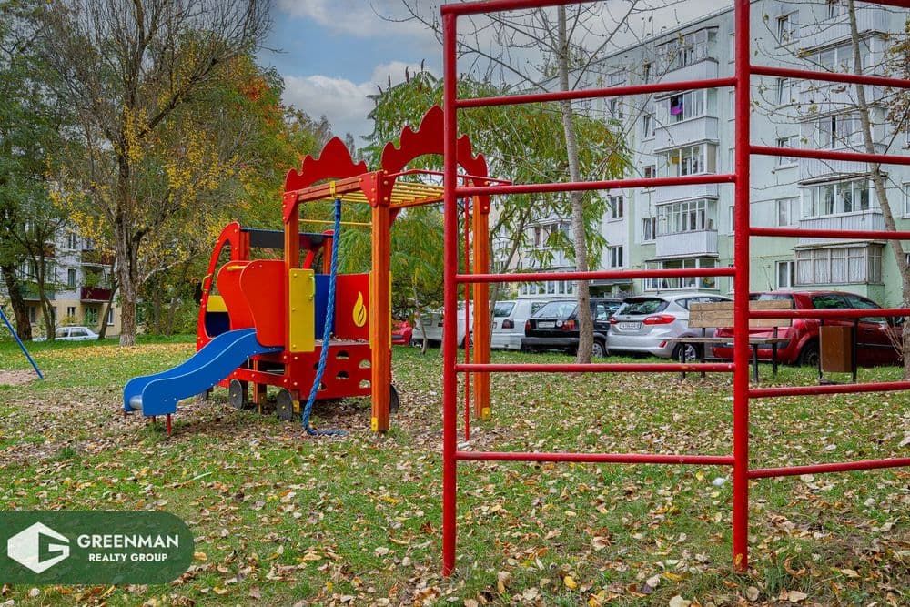 Светлая двухкомнатная квартира в экологически чистом районе «Зеленый Луг». Ул. Седых 32 | Агентство недвижимости Greenman Realty Group
