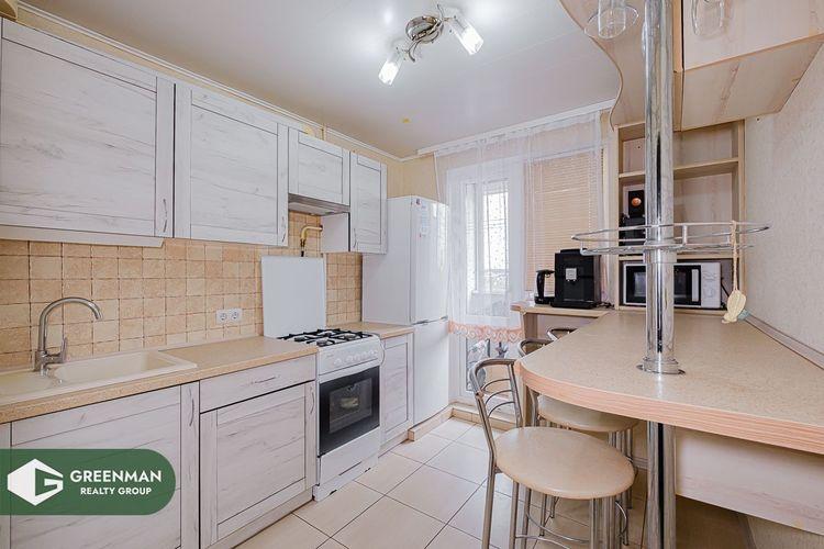 Светлая 1-к квартира с мебелью и техникой по адресу Алтайская 102/3 | Агентство недвижимости Greenman Realty Group