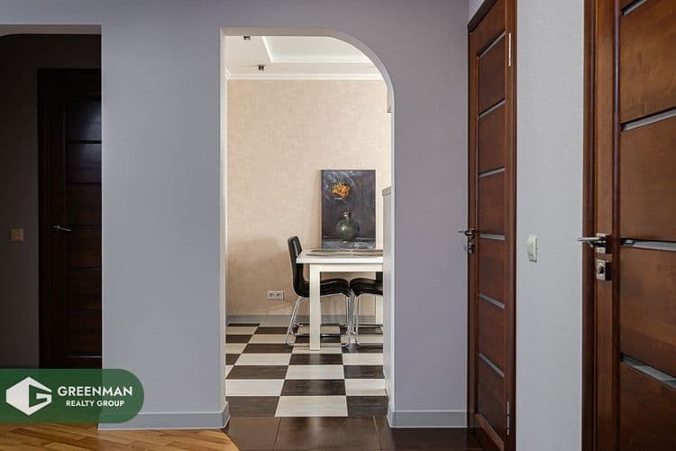 Просторная 2-комнатная квартира с ремонтом и шикарным видом из окна! | Агентство недвижимости Greenman Realty Group