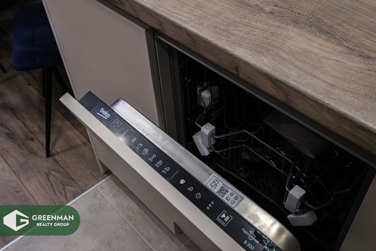 Новостройка с ремонтом рядом с метро Аэродромная! | Агентство недвижимости Greenman Realty Group