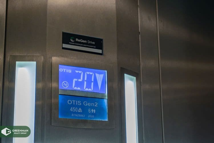 Продается уютная студия с качественным современным ремонтом на последнем этаже. Ул. Белградская 16 | Агентство недвижимости Greenman Realty Group