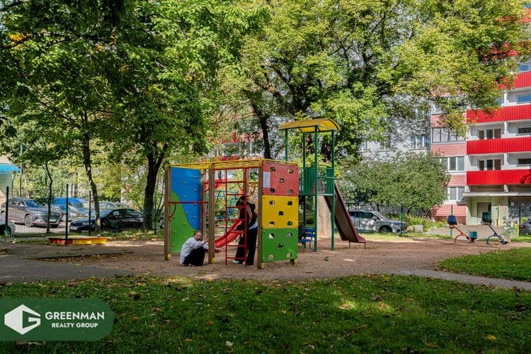 Просторная двухкомнатная квартира под ремонт в центре столицы! | Агентство недвижимости Greenman Realty Group